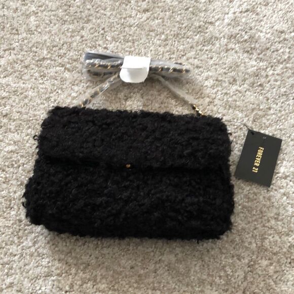 Forever 21 Handbags - New Forever21 mini crossbody Sherpa bag